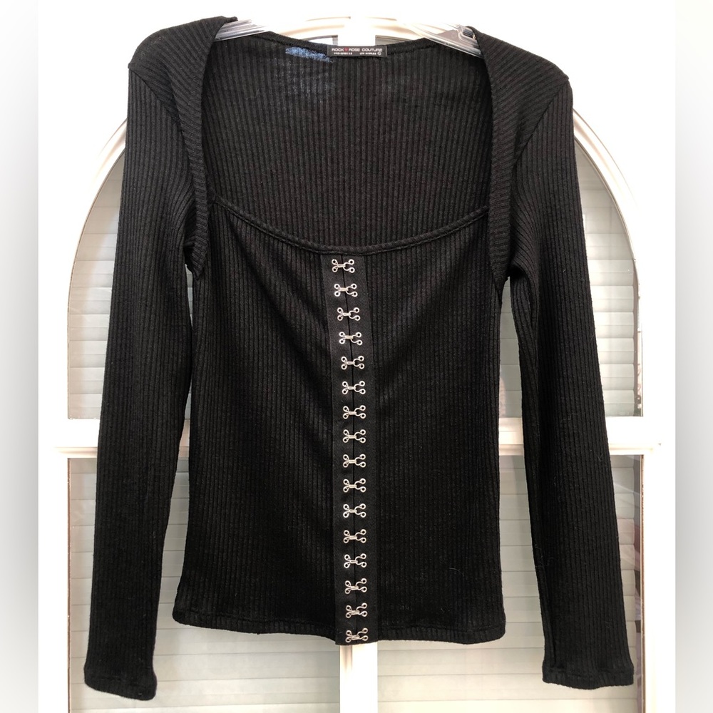Rock ❤️ Rose Couture Black Knitted Ribbed Top.